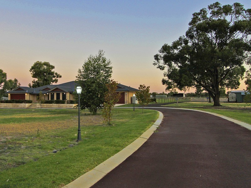 74 Coffey Road, Banjup WA 6164