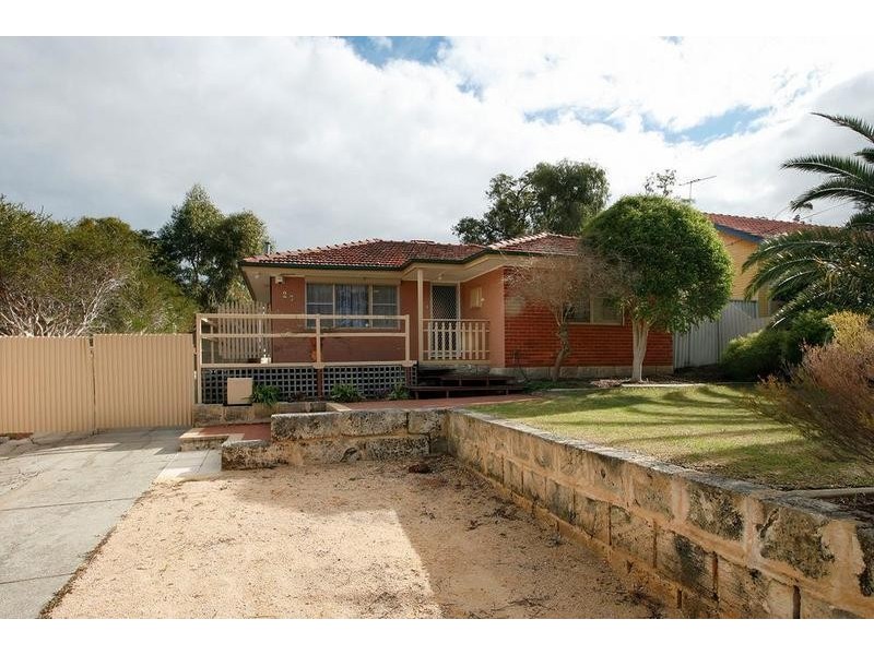 26 Quince Way, Coolbellup WA 6163