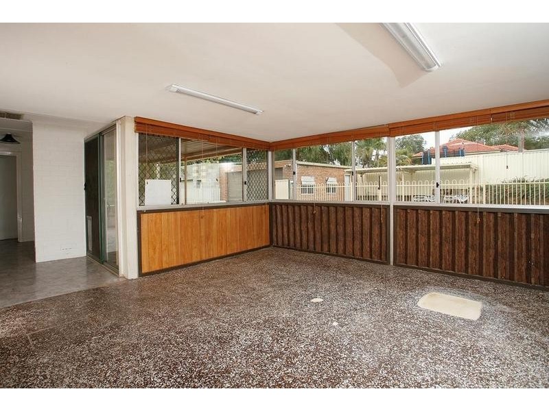 26 Quince Way, Coolbellup WA 6163