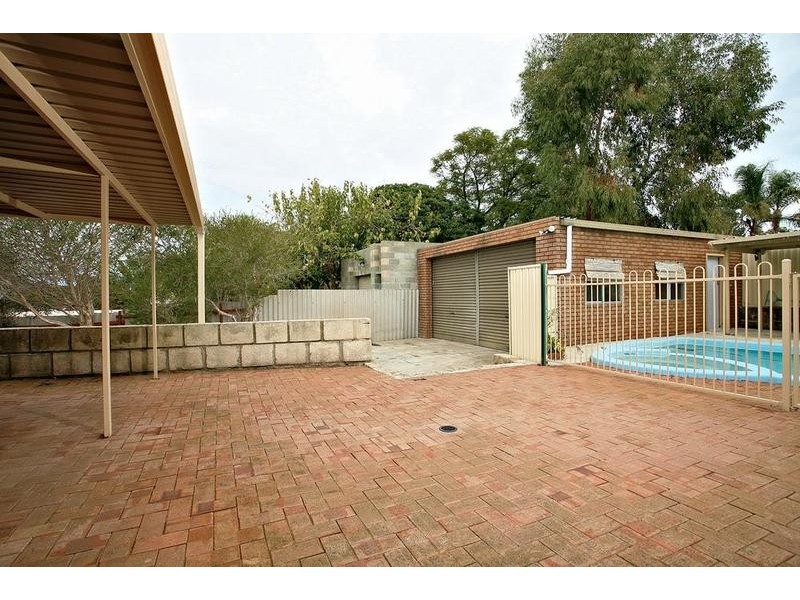 26 Quince Way, Coolbellup WA 6163