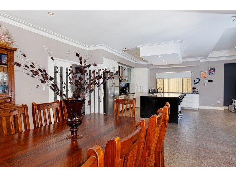 7 Tidewater Close, Yangebup WA 6164