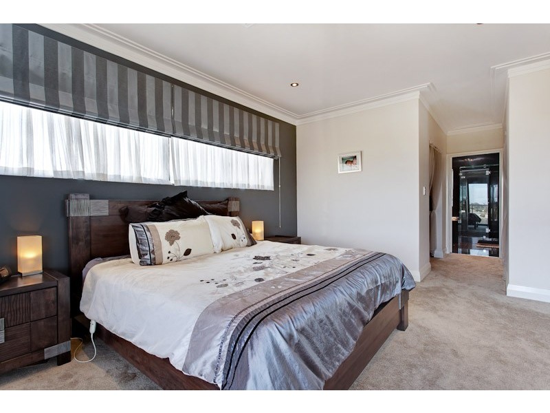7 Tidewater Close, Yangebup WA 6164