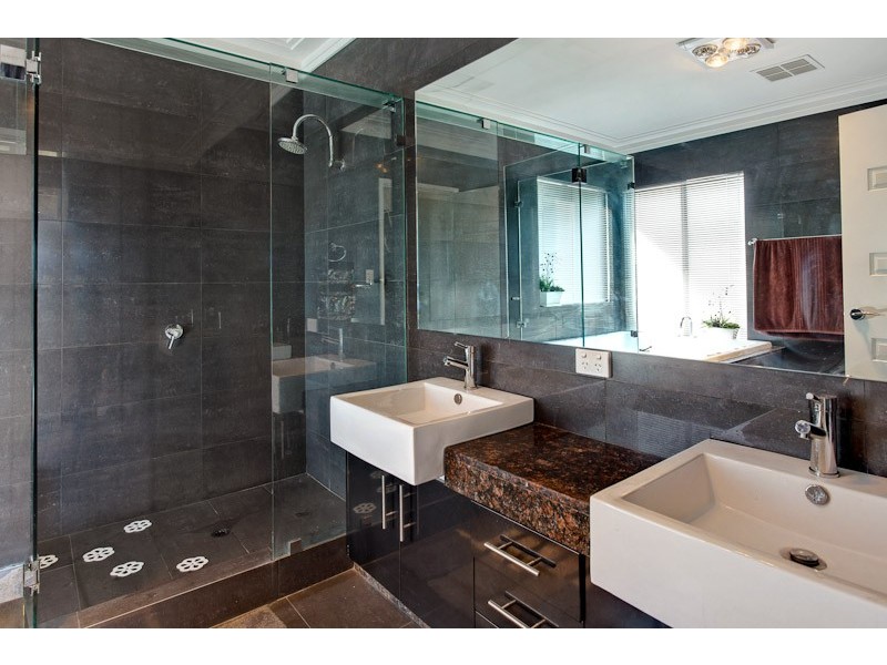 7 Tidewater Close, Yangebup WA 6164