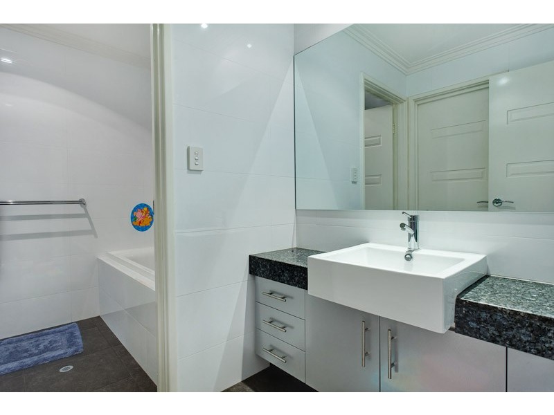 7 Tidewater Close, Yangebup WA 6164