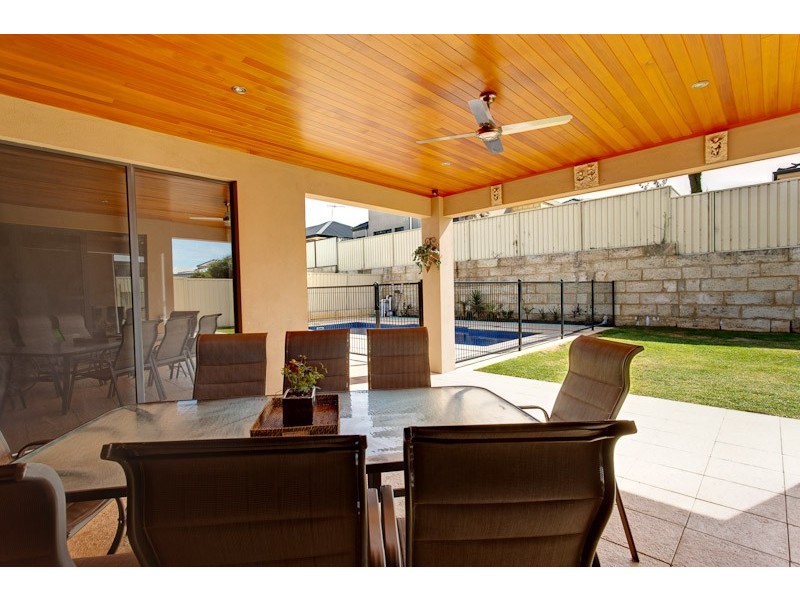 7 Tidewater Close, Yangebup WA 6164