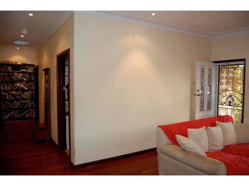7 Cooke Street, Hilton WA 6163