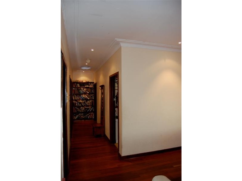 7 Cooke Street, Hilton WA 6163