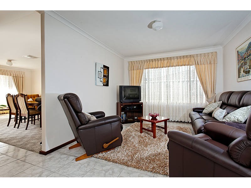 12A Crossland Way, Kardinya WA 6163