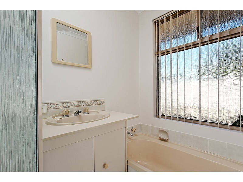 12A Crossland Way, Kardinya WA 6163