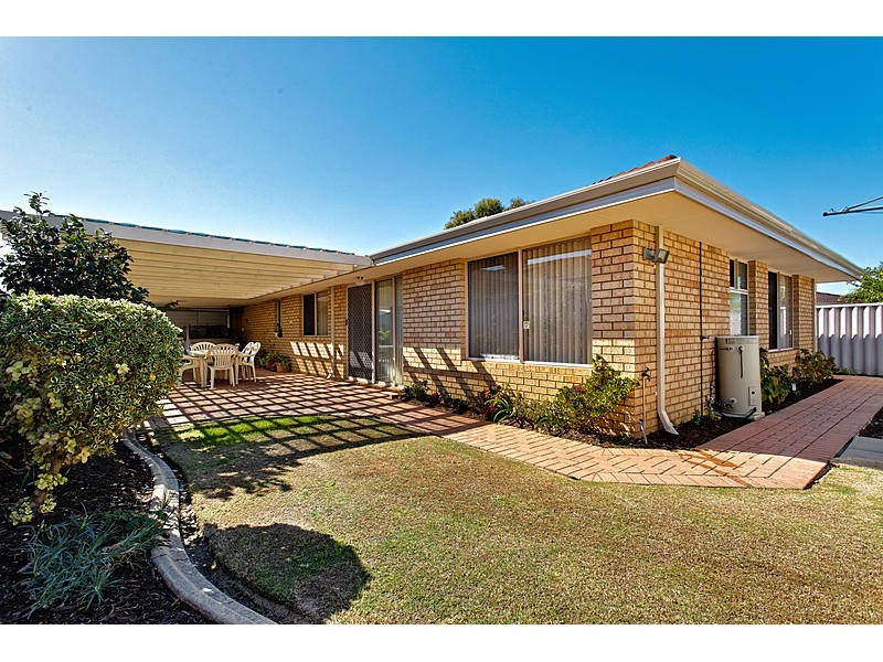 12A Crossland Way, Kardinya WA 6163