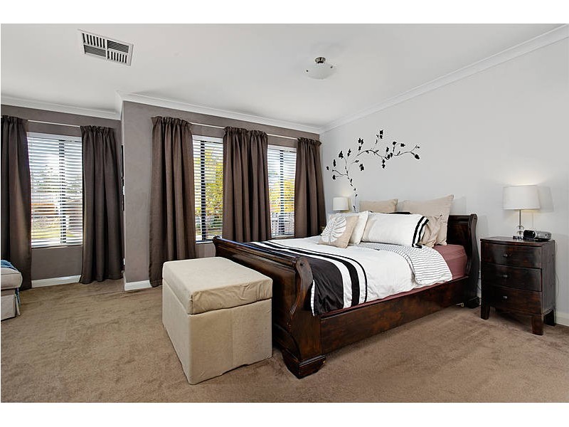 5 Pavonia Heights, South Lake WA 6164