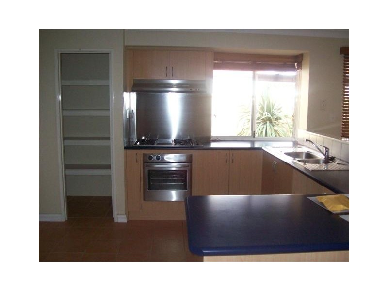 5/25 Ellesmere Circuit, Success WA 6164