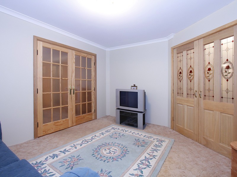 32 Marraboor Place, Success WA 6164