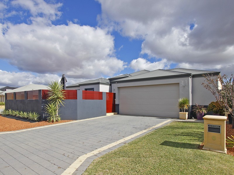 6 Caridean Way, Hammond Park WA 6164