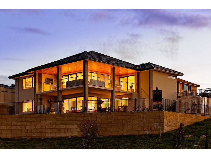 13 Tindal Avenue, Yangebup WA 6164