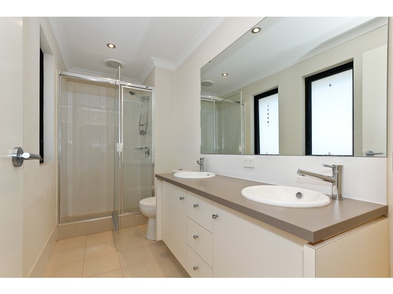 11/18 Deanmore Bend, Hammond Park WA 6164