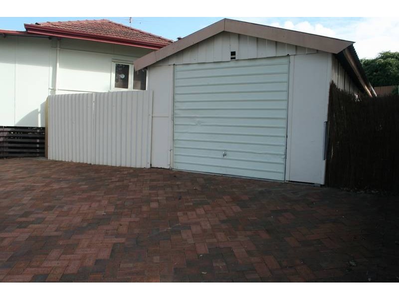 42 Garling Street, Willagee WA 6156