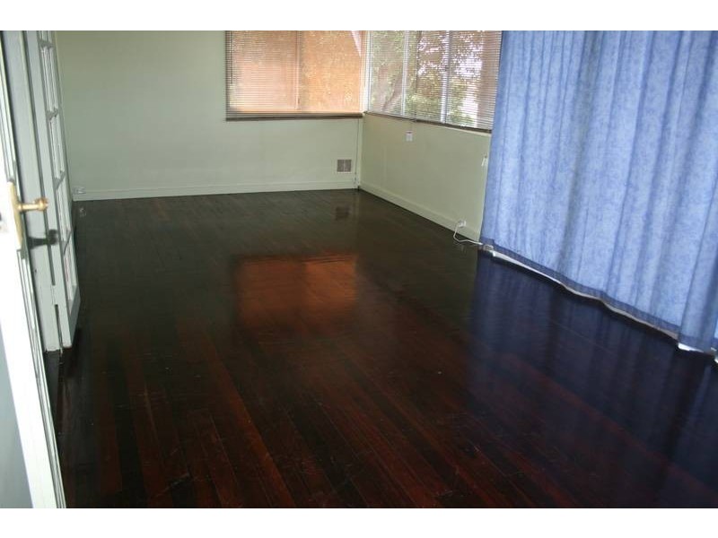42 Garling Street, Willagee WA 6156