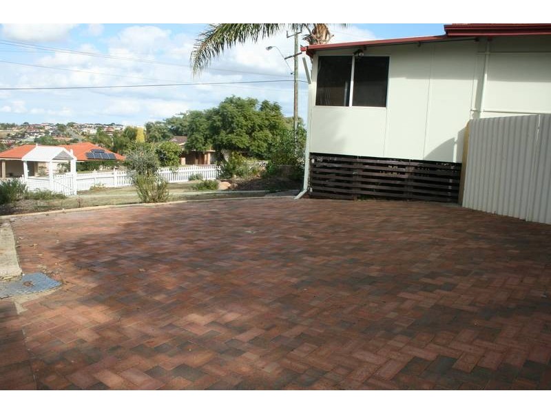 42 Garling Street, Willagee WA 6156