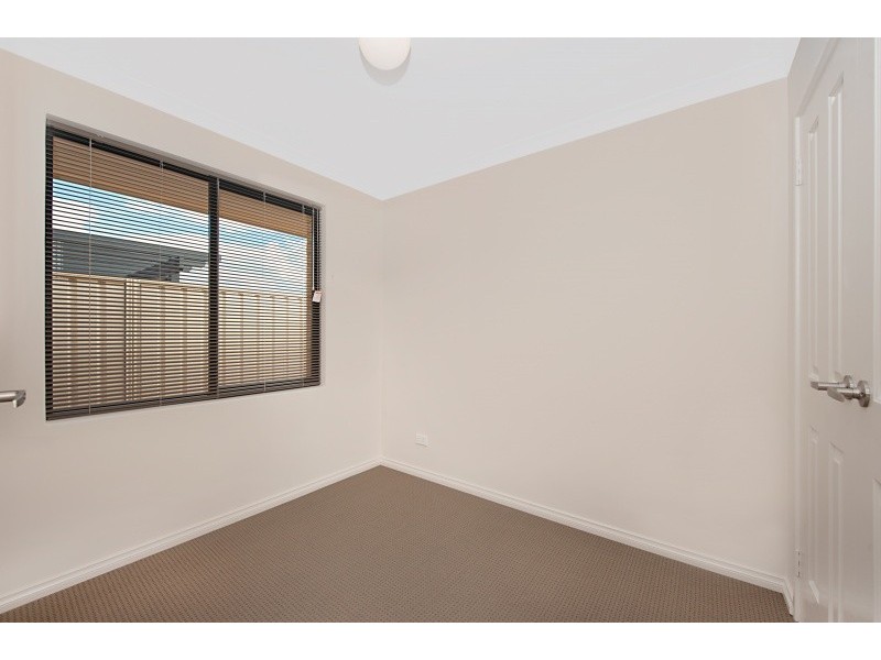 4/3 Minori Gardens, Yangebup WA 6164