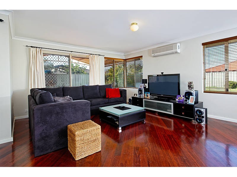 196 Brenchley Drive, Atwell WA 6164