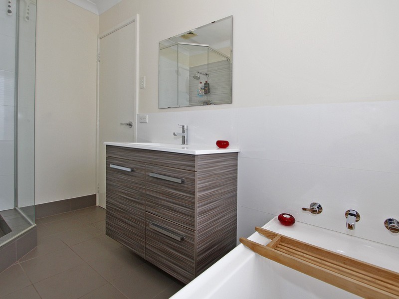 22 Du Maurier Road, North Lake WA 6163