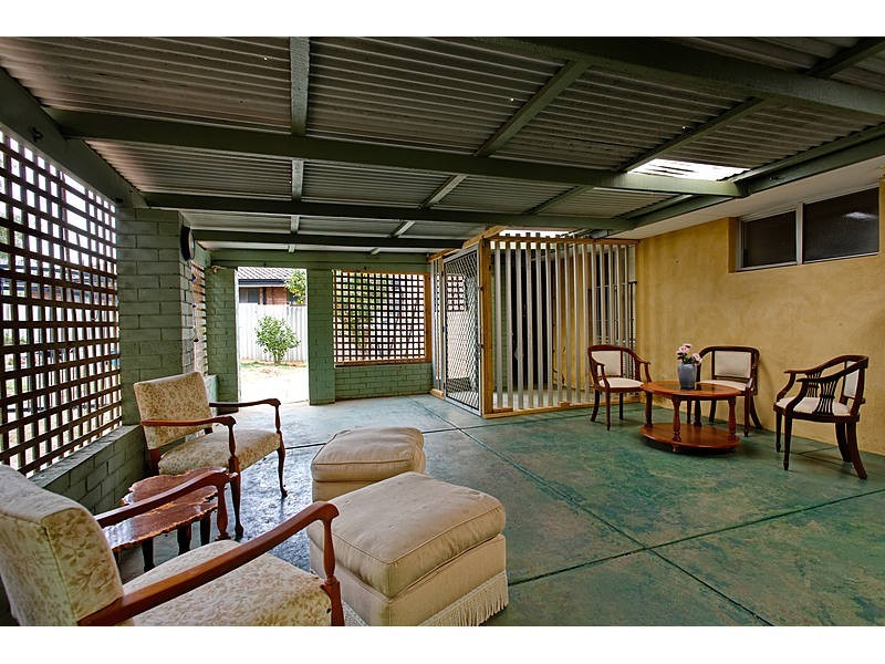 14 Mannion Way, Kardinya WA 6163