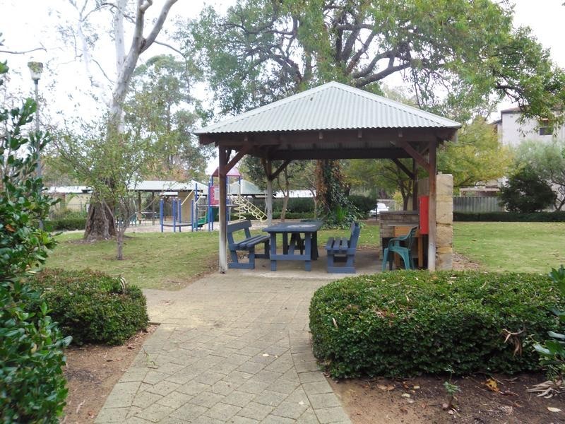 29/2 Pengilly Road, Orelia WA 6167