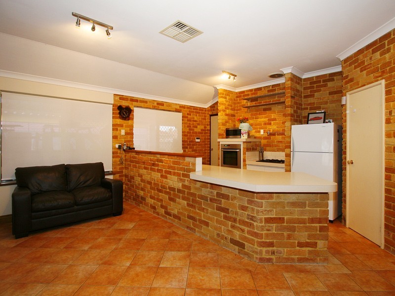 8 Tiberias Rise, Atwell WA 6164