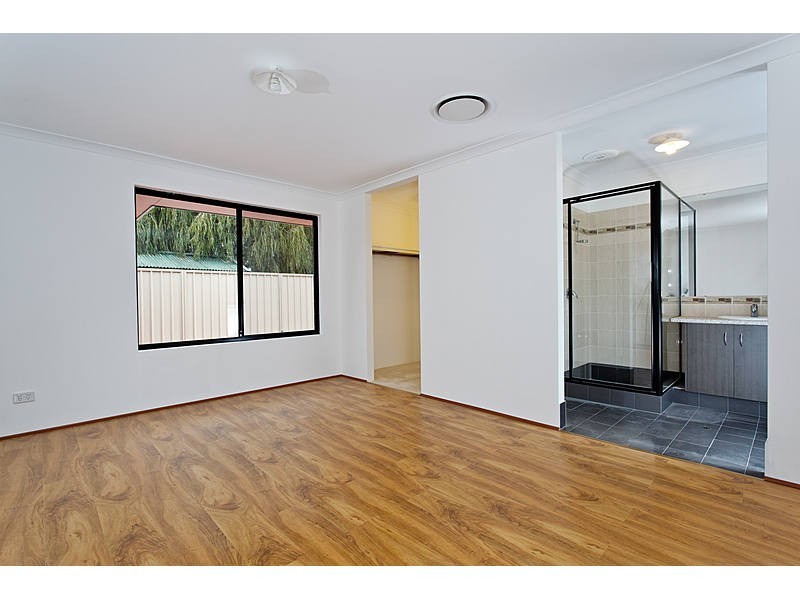 20 Manning Road, Cannington WA 6107