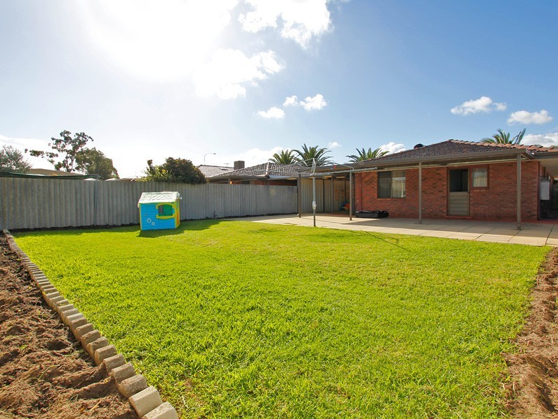 364B Hammond Road, Success WA 6164