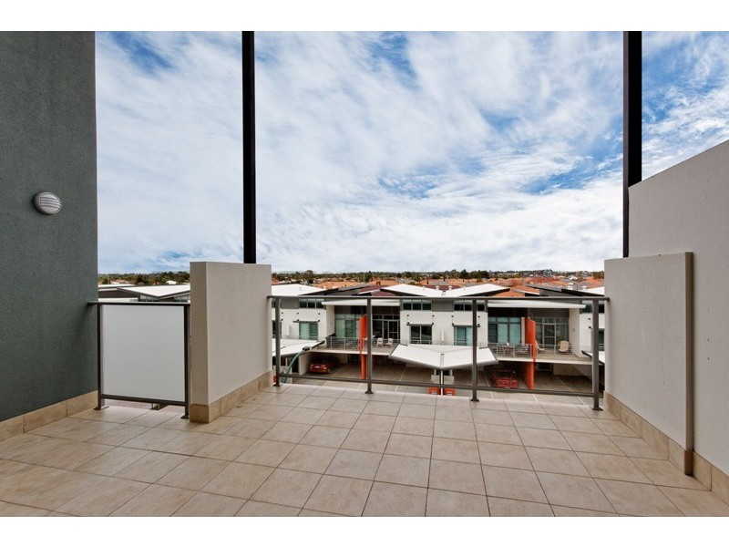 18-30 Malata Crescent, Success WA 6164