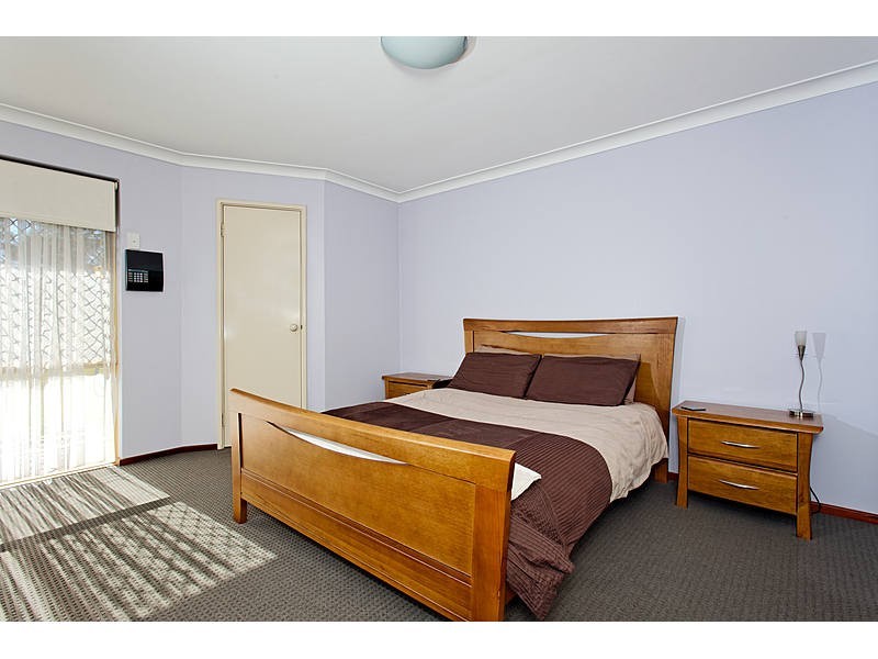 145 Le Souef Drive, Kardinya WA 6163