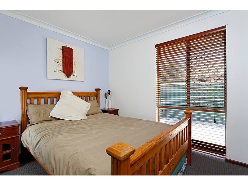 145 Le Souef Drive, Kardinya WA 6163