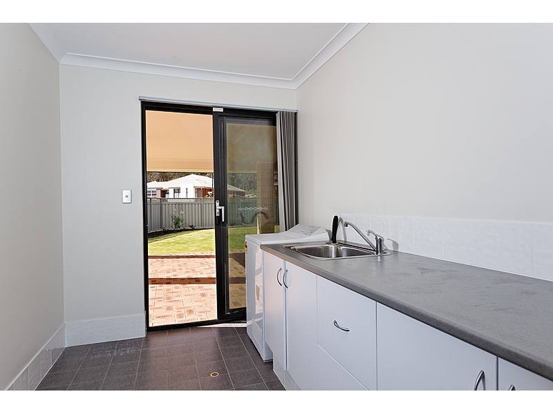 72 Beauchamp Loop, Wellard WA 6170