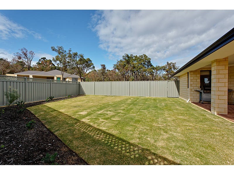 72 Beauchamp Loop, Wellard WA 6170