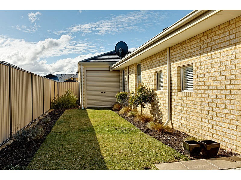 3 Aristata Parade, Aubin Grove WA 6164