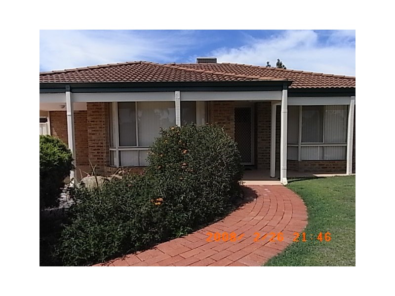 4 Explorer Drive, Thornlie WA 6108