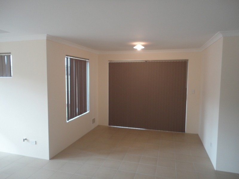 10/25 Peppermint Gardens, Aubin Grove WA 6164