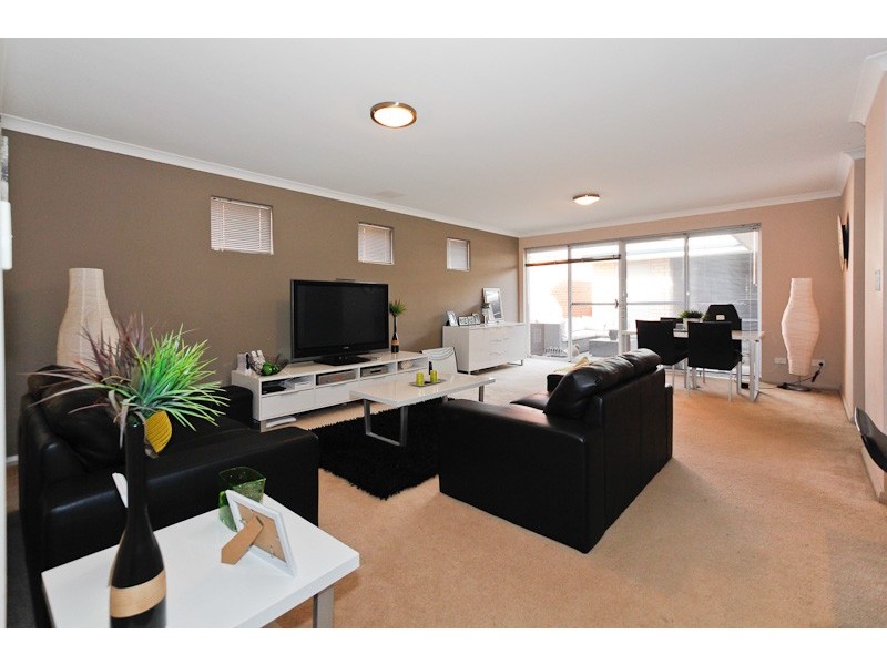 9/1 Jardine Street, Success WA 6164