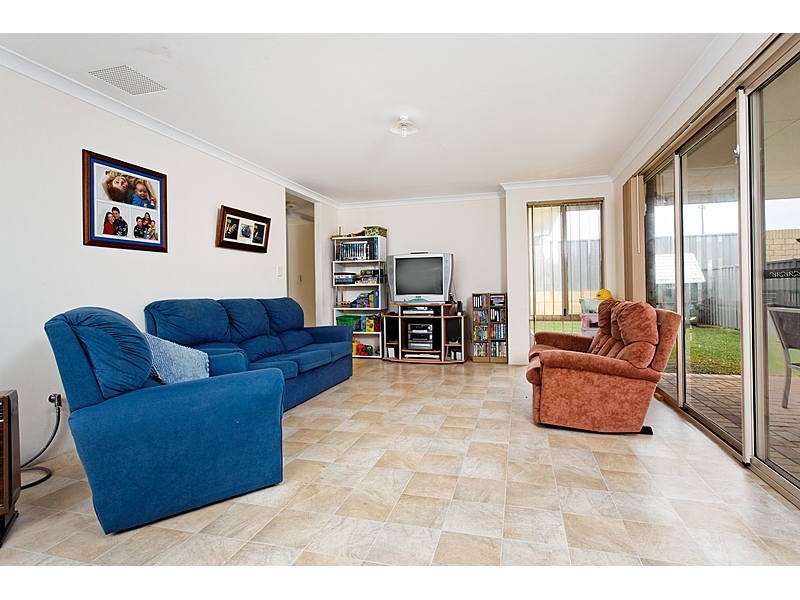 39 Bologna Gardens, Aubin Grove WA 6164