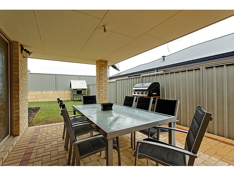 39 Bologna Gardens, Aubin Grove WA 6164