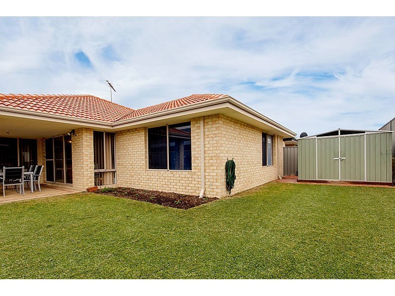 39 Bologna Gardens, Aubin Grove WA 6164