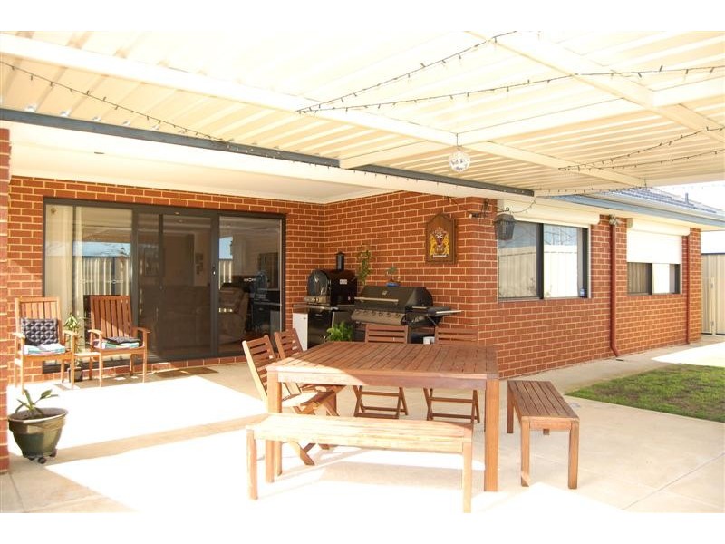 16 Florida Green, Success WA 6164