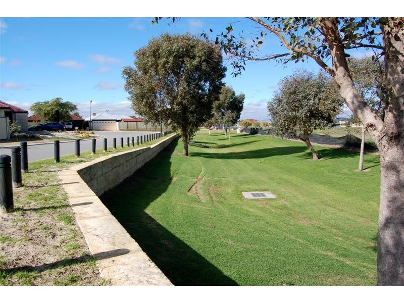 16 Florida Green, Success WA 6164