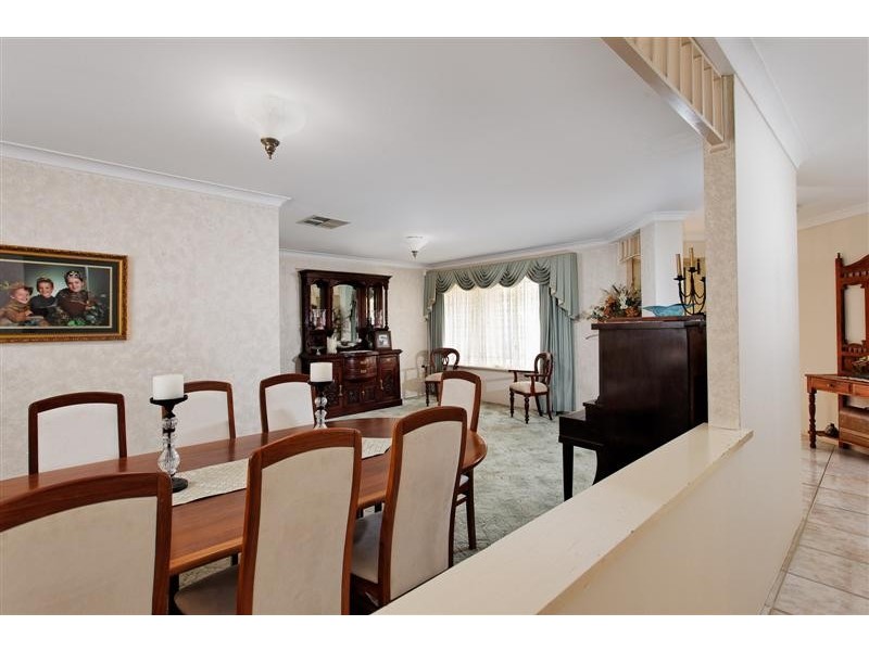 11 Constitution Gardens, Bibra Lake WA 6163