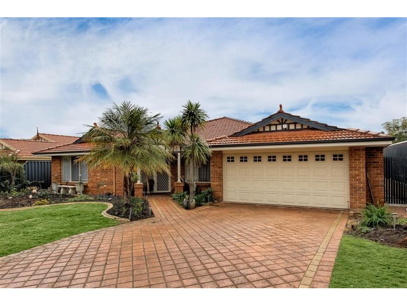 11 Constitution Gardens, Bibra Lake WA 6163