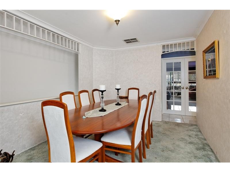 11 Constitution Gardens, Bibra Lake WA 6163