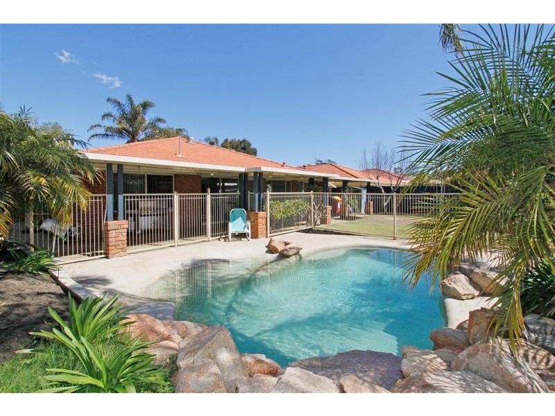 11 Constitution Gardens, Bibra Lake WA 6163