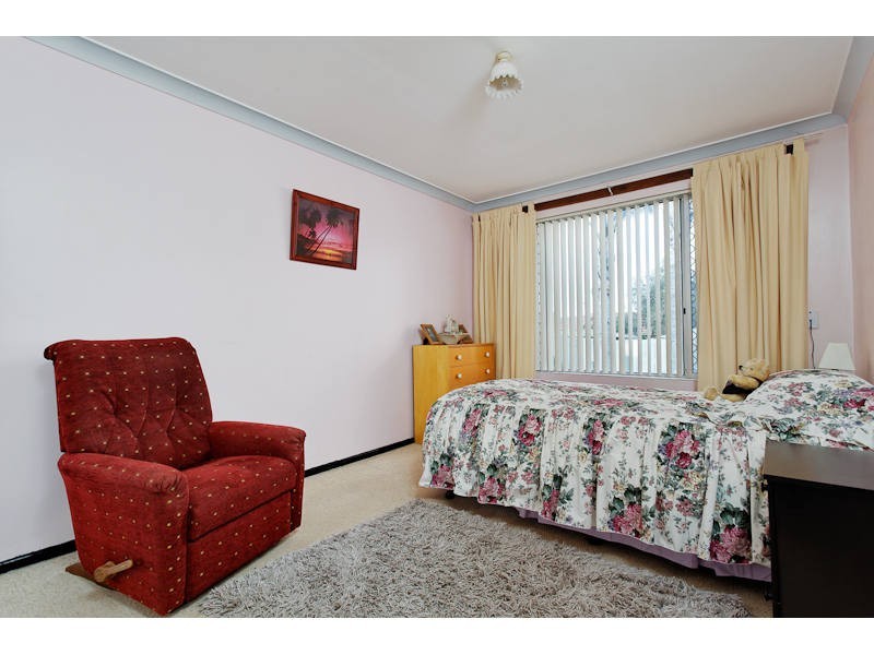 16B Tinaroo Court, South Lake WA 6164
